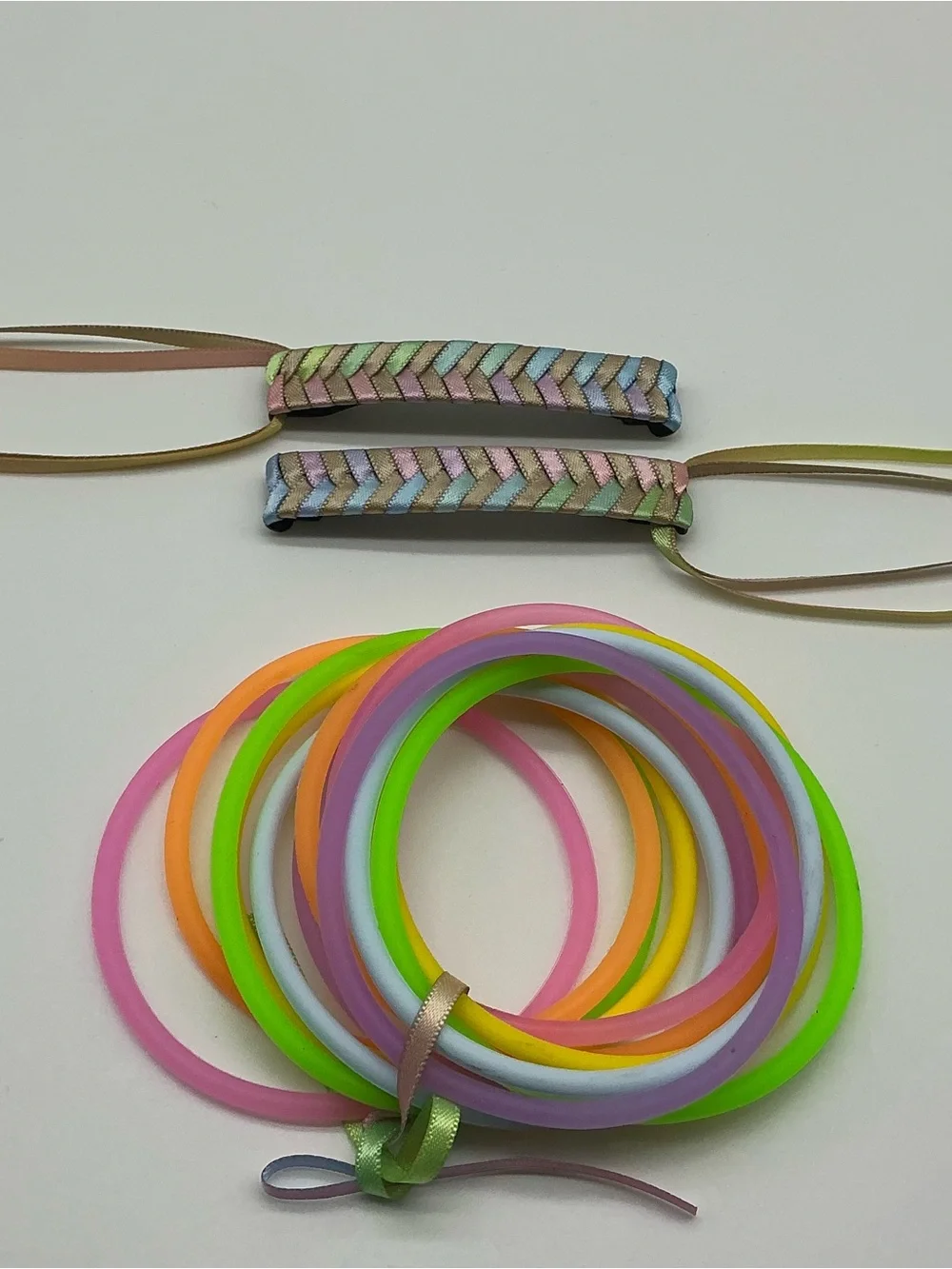 Champagne and Pastel Rainbow 80s Barrettes & 12 Jelly Bracelets